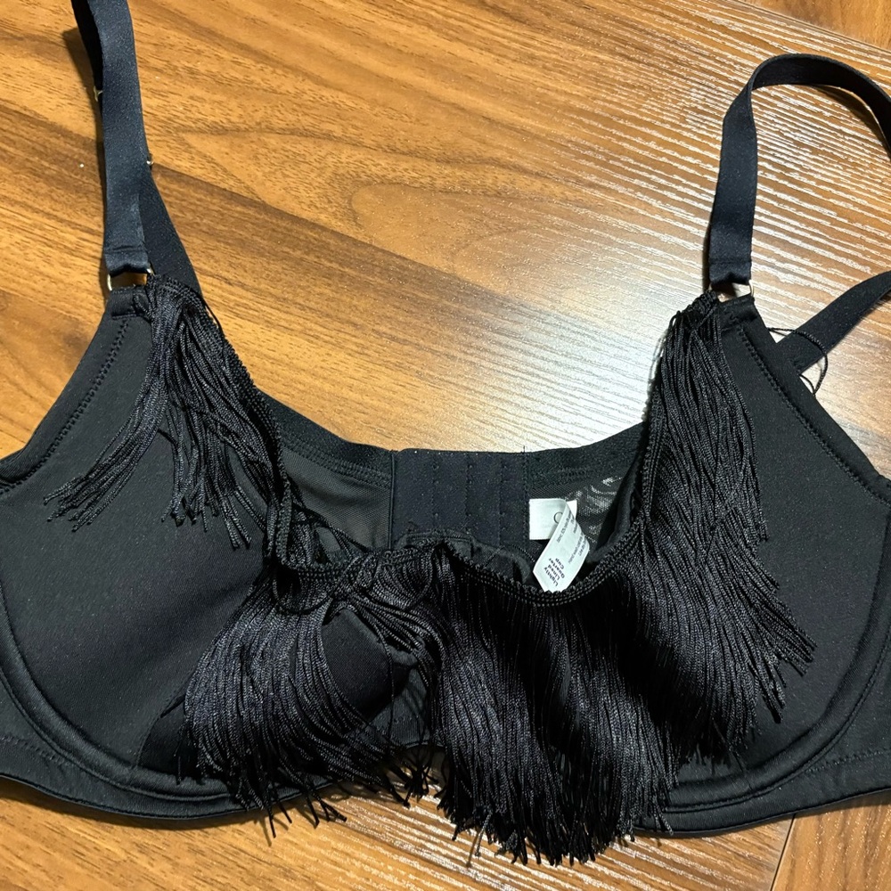 NWOT Cacique Three Quarter fridge bra 44C